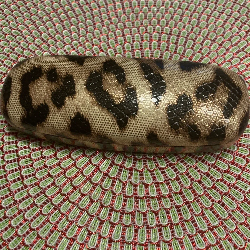 Sofia vergara foster grant eyeglass case - Picture 1 of 4